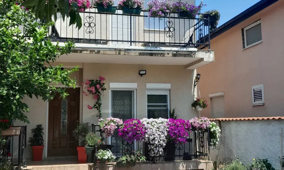 Sale, house, 240m², Podgorica, Crna Gora