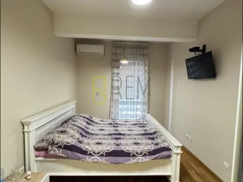 Izdavanje, trosoban stan, 90m², Preko Morače, Podgorica - image 9