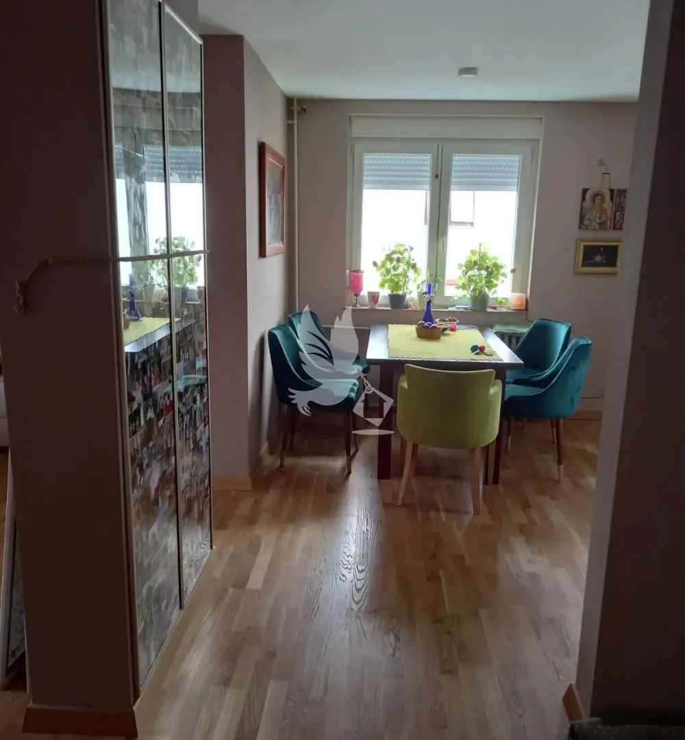 Prodaja, dvosoban stan, 54m², Mladenovac, Beograd