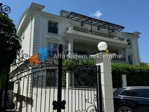 Izdavanje, stan, 215m², Senjak, Beograd - image 41