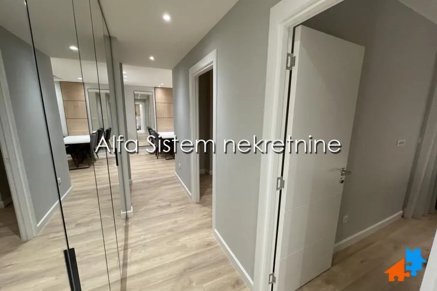Izdavanje, dvosoban stan, 70m², Voždovac Sve Podlokacije, Beograd