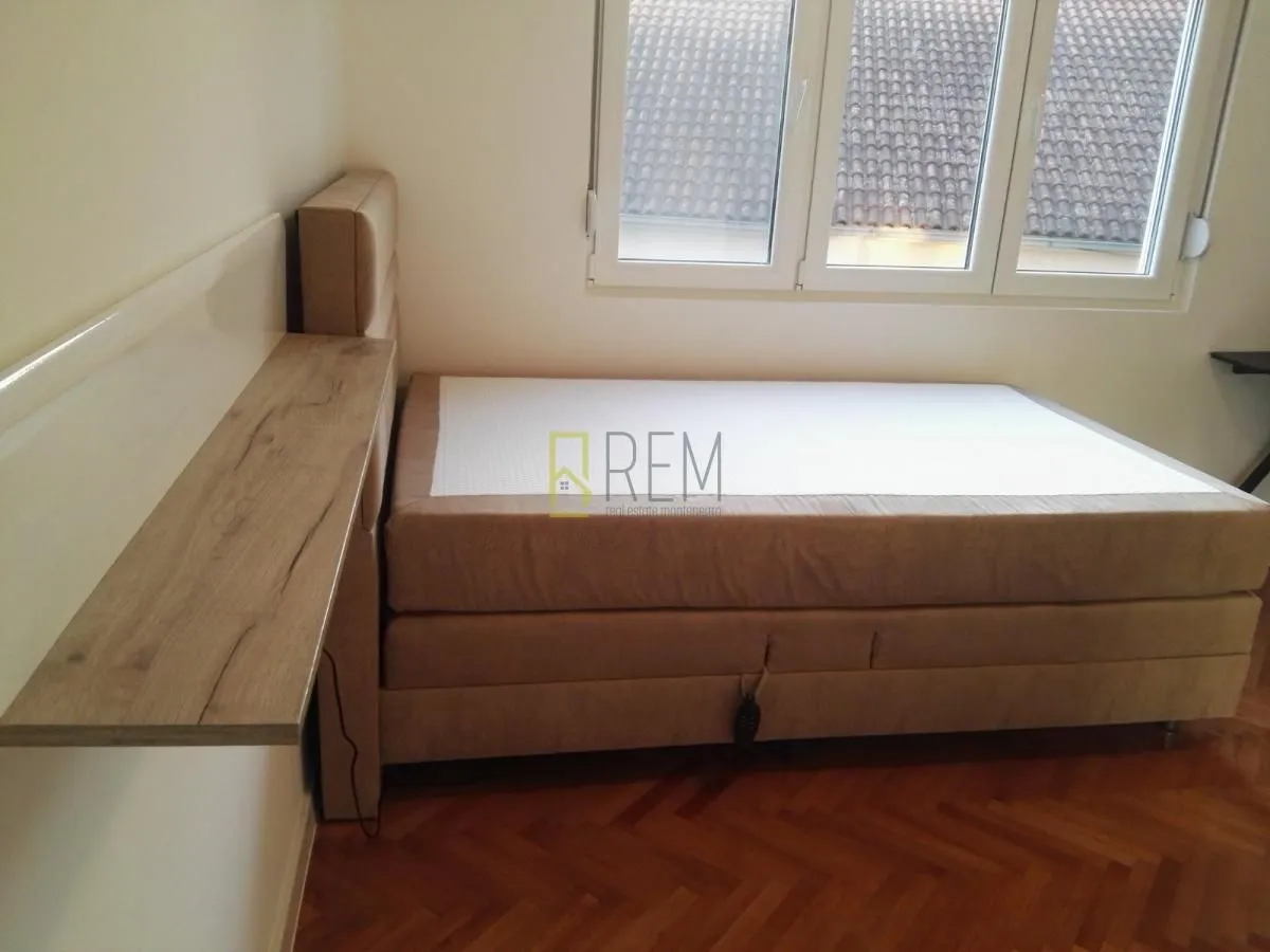 Prodaja, dvosoban stan, 65m², Centar, Podgorica