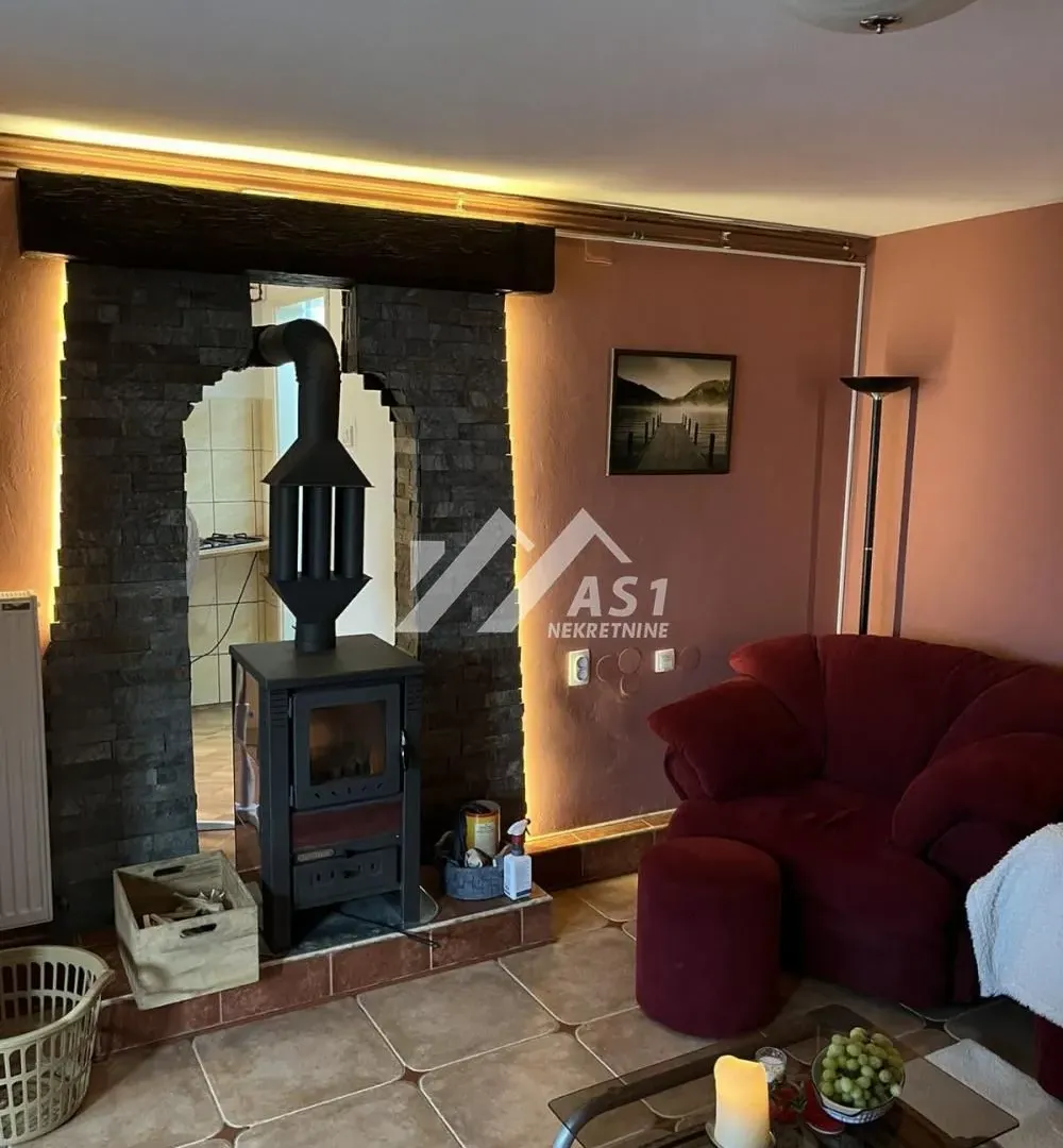 Izdavanje, kuća, 80m², Sremska Kamenica, Petrovaradin