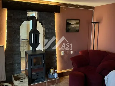 Kuća in Sremska Kamenica