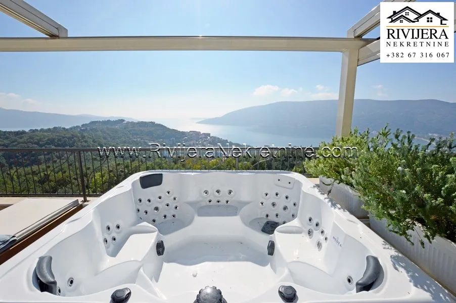 Prodaja, trosoban stan, 220m², Topla, Herceg Novi