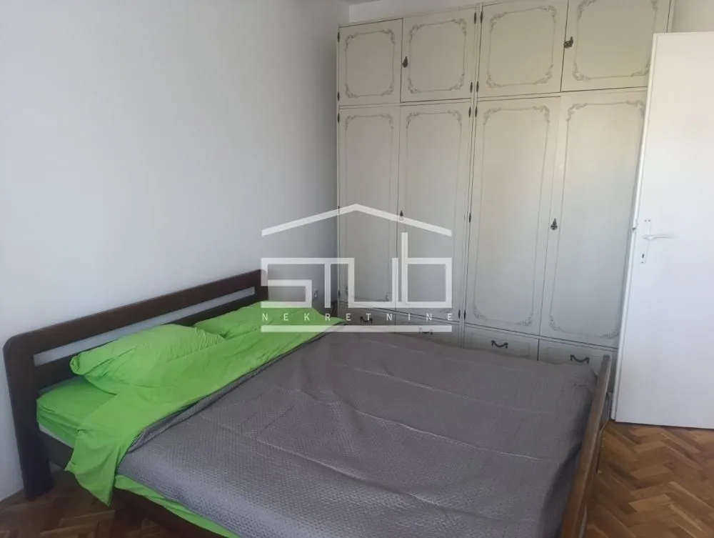 Rent, four bedroom apartment, 94m², Palilula Sve Podlokacije, Beograd
