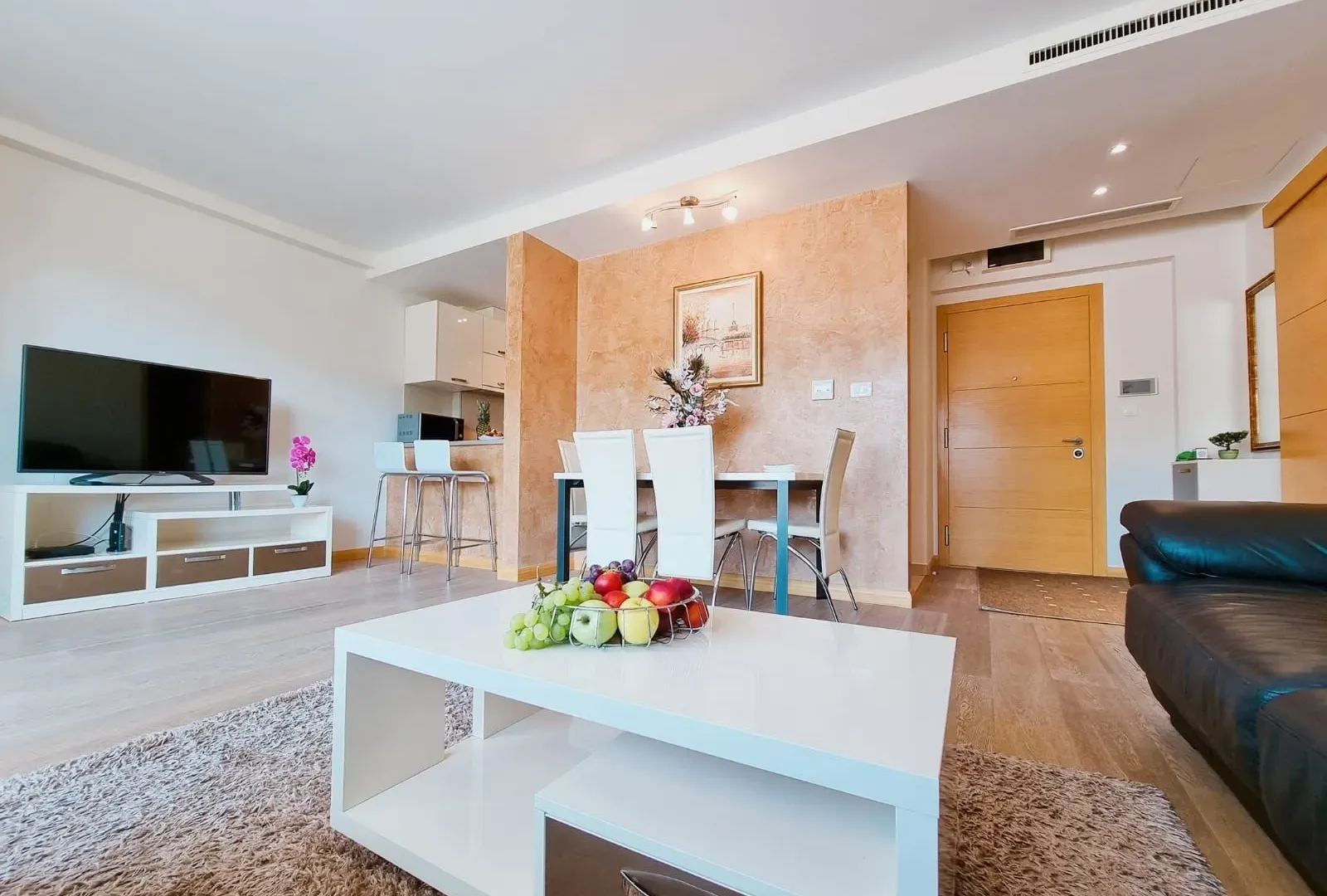 Prodaja, jednosoban stan, 61m², Centar, Budva