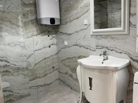 Izdavanje, trosoban stan, 100m², Centar, Podgorica - image 9