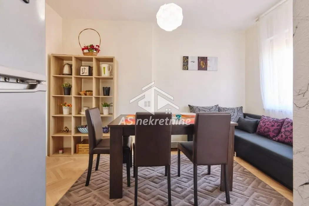 Rent, two bedroom apartment, 55m², Palata Pravde, Beograd