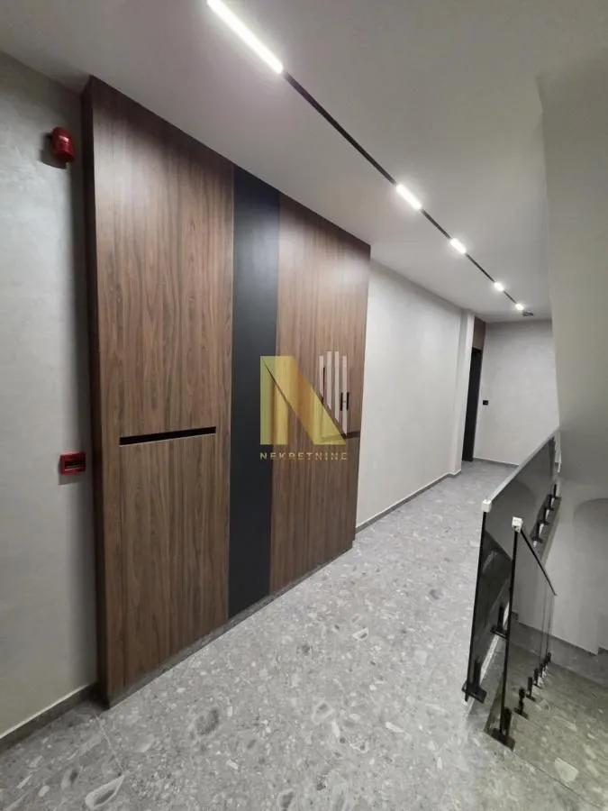 Prodaja, četvorosoban stan, 98m², Grbavica, Novi Sad Sve Podlokacije
