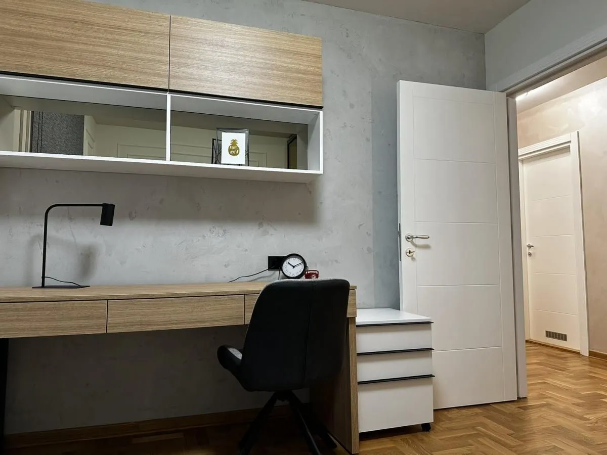 Izdavanje, dvosoban stan, 78m², Dom zdravlja, Niš