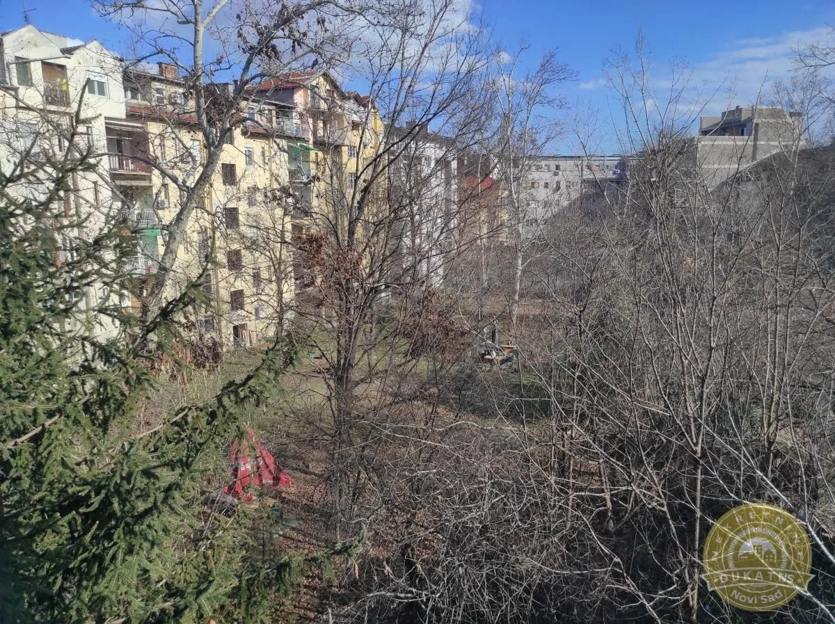 Prodaja, četvorosoban stan, 213m², Centar, Novi Sad
