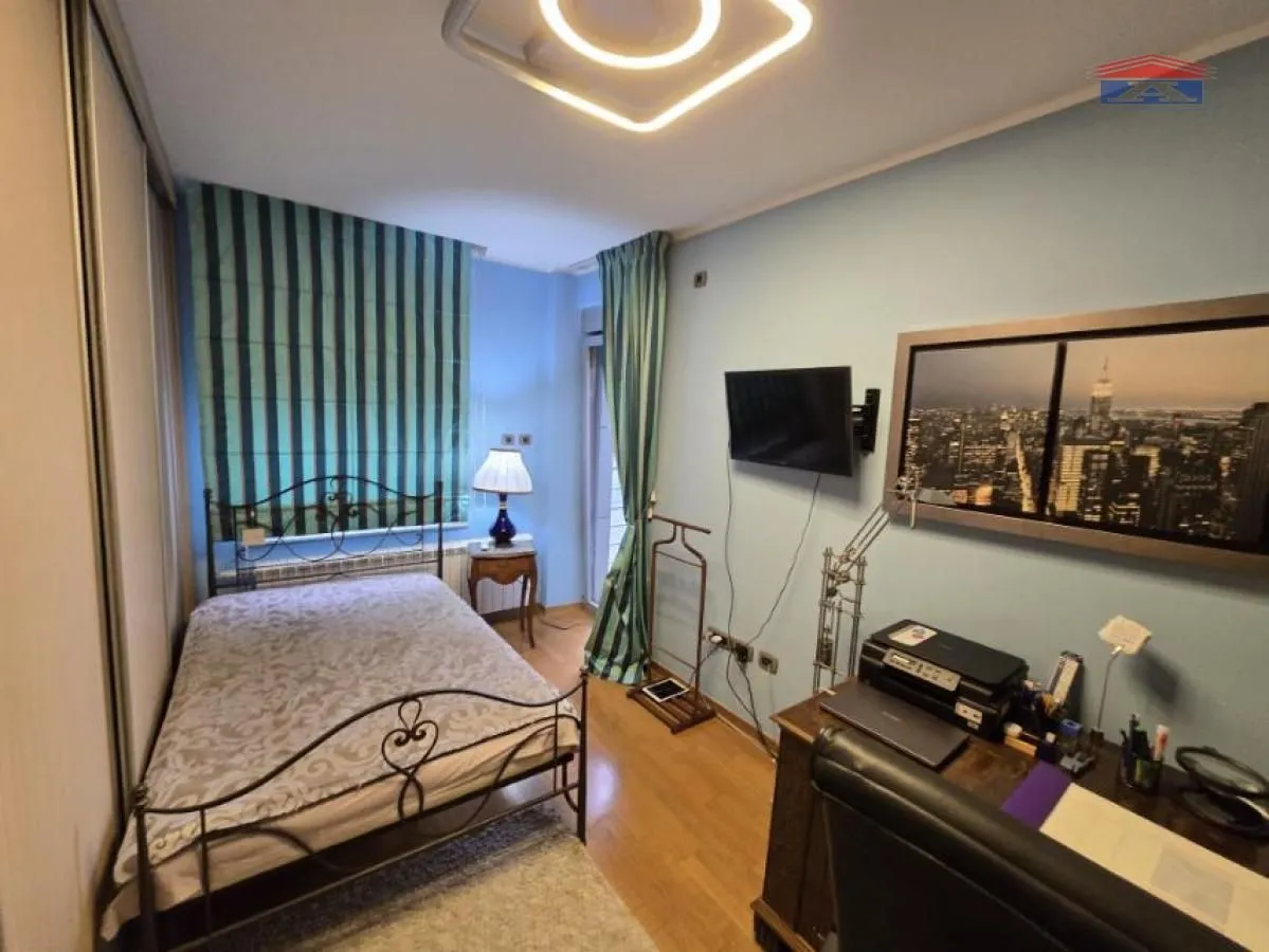 Sale, four bedroom apartment, 131m², Centar, Novi Sad