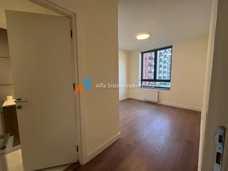 Rent, three bedroom apartment, 78m², Savski Venac, Beograd