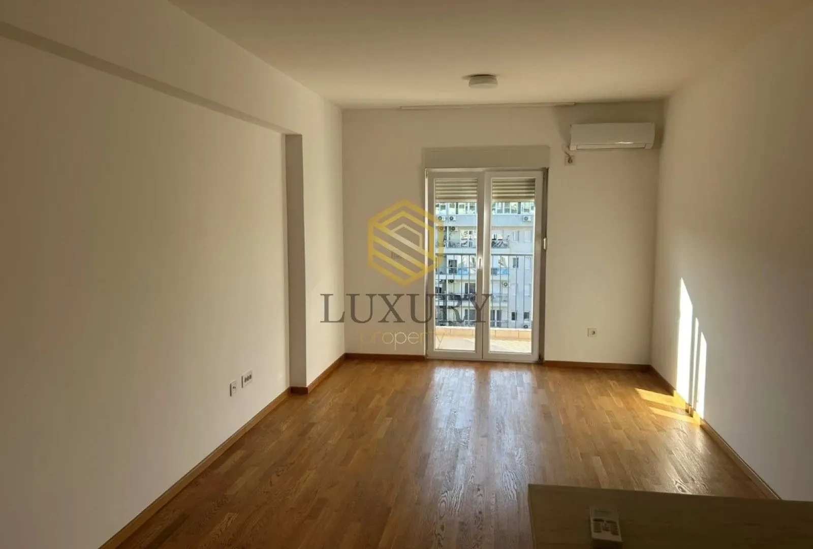 Rent, office space, 65m², Stari Aerodrom, Podgorica