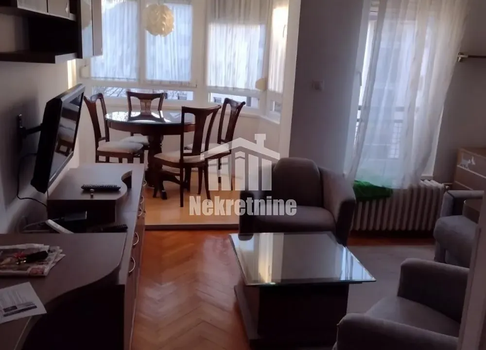 Izdavanje, dvosoban stan, 45m², Čukarica, Beograd