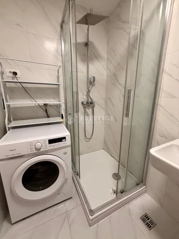 Izdavanje, jednosoban stan, 45m², New City, Podgorica