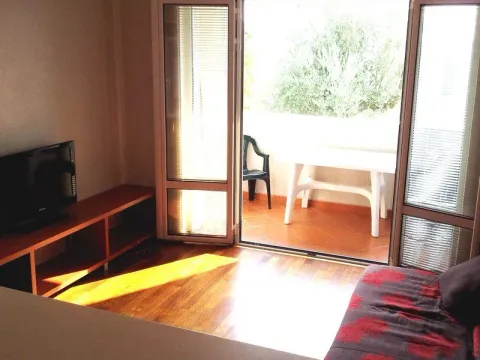 Prodaja, stan, 46m², Petrovac, Budva - image 3