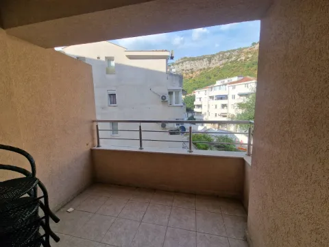 Rent, studio apartment, 35m², Budva, Crna Gora - image 2