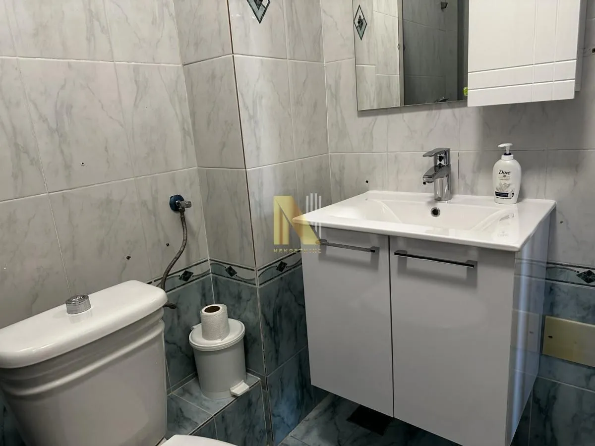 Izdavanje, jednosoban stan, 43m², Cara Dušana, Novi Sad Sve Podlokacije