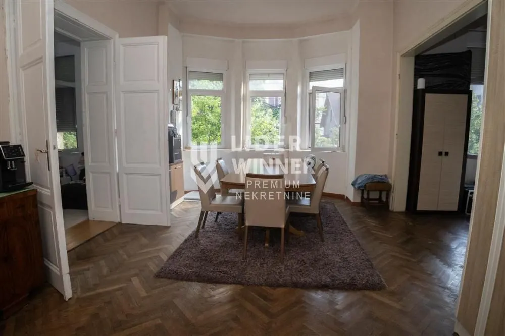 Prodaja, četvorosoban stan, 110m², Klinički Centar, Beograd