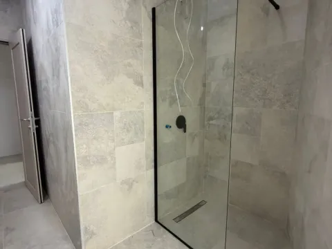 Sale, two bedroom apartment, 72m², Šušanj, Bar - image 13