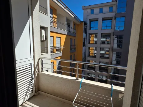 Izdavanje, jednosoban stan, 40m², Pobrežje, Podgorica - image 14