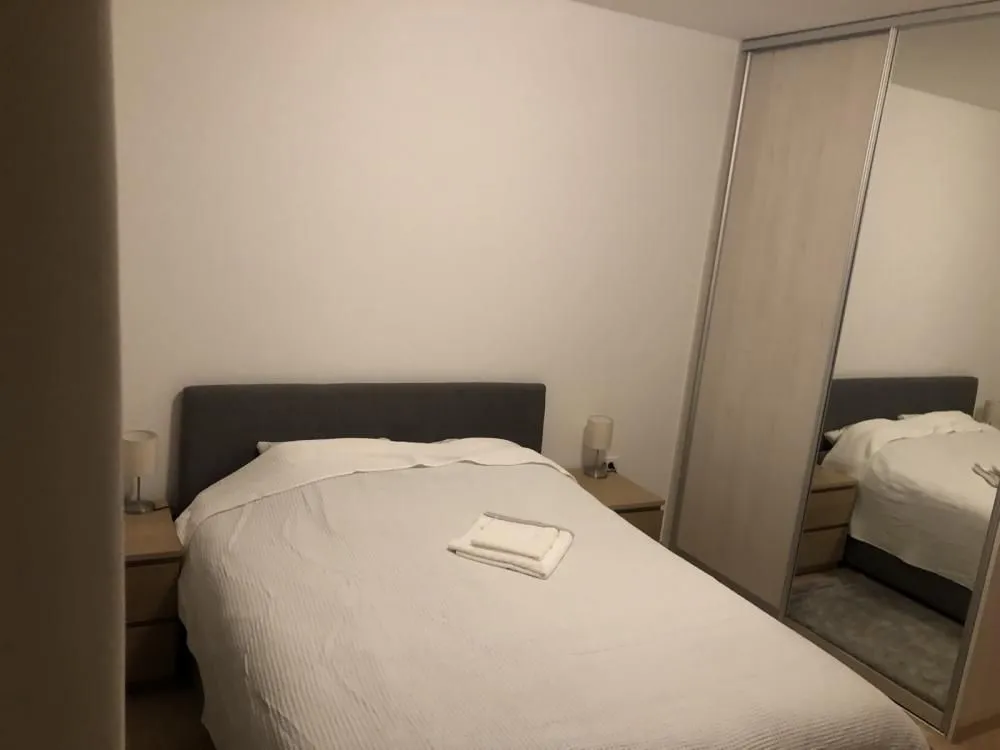 Rent, three bedroom apartment, 68m², Crveni Krst, Beograd