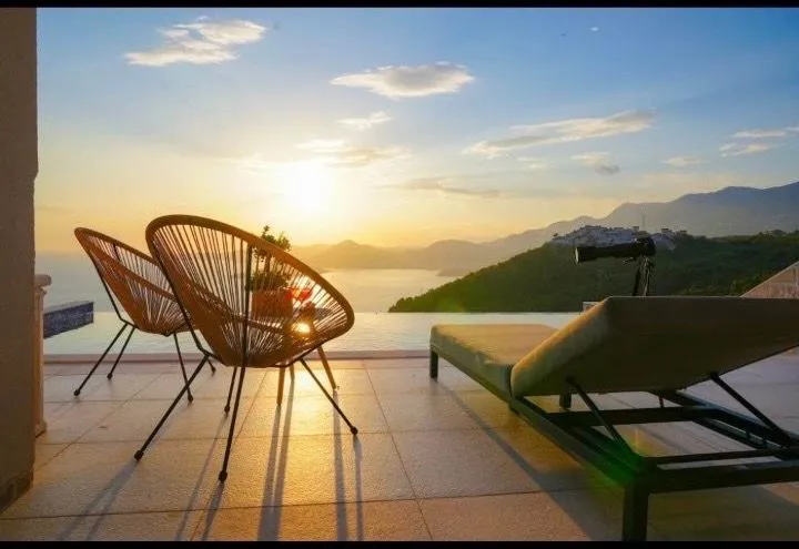 Sale, house, 420m², Blizikuće, Budva