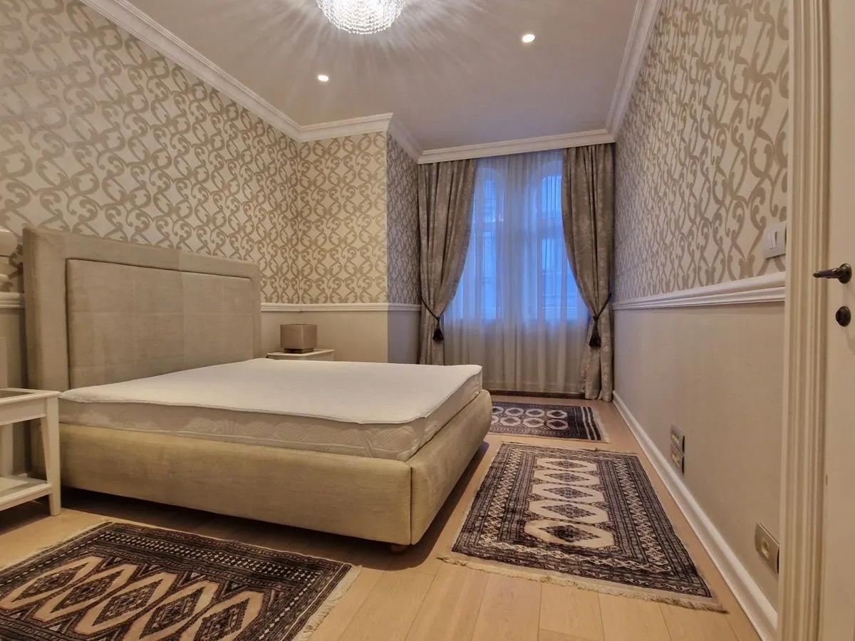 Rent, three bedroom apartment, 120m², Stari grad, Novi Sad