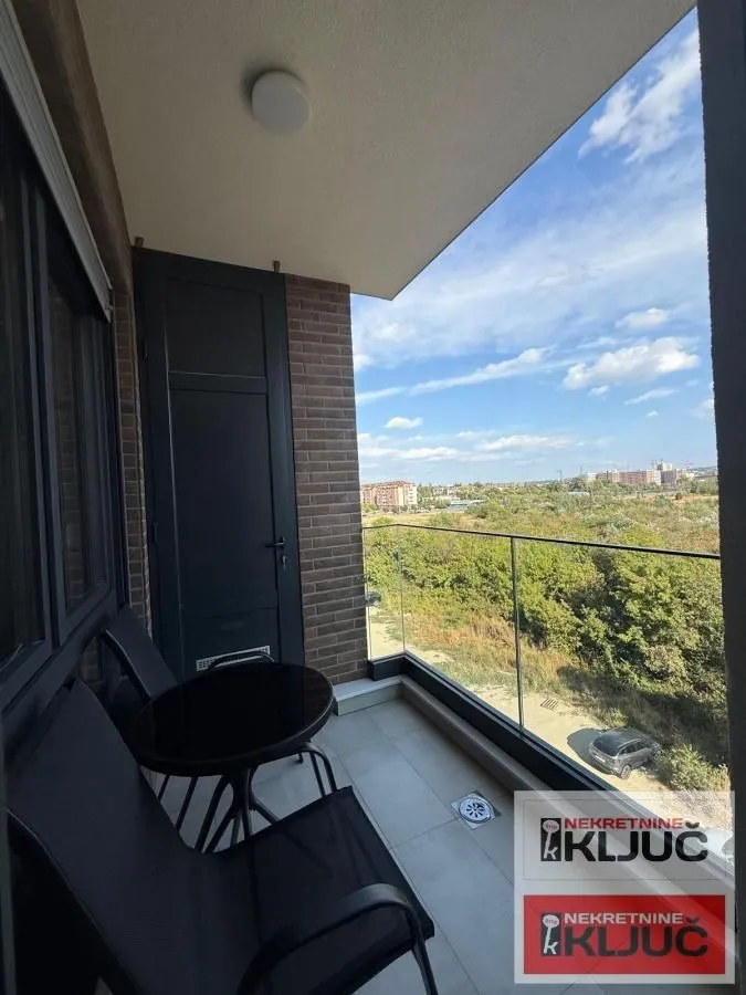 Izdavanje, jednosoban stan, 44m², Novo naselje, Novi Sad
