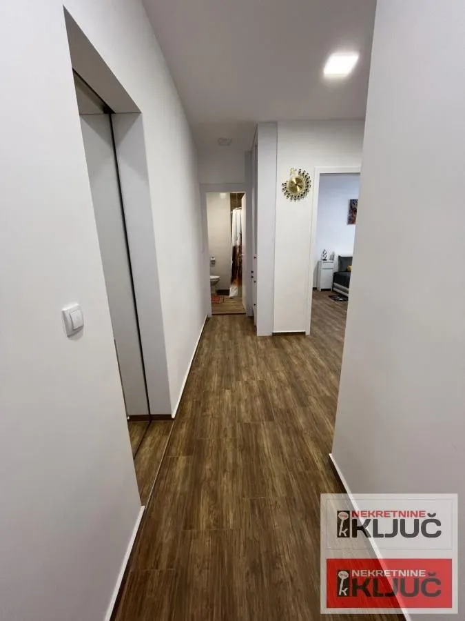Izdavanje, dvosoban stan, 56m², Grbavica, Novi Sad Sve Podlokacije