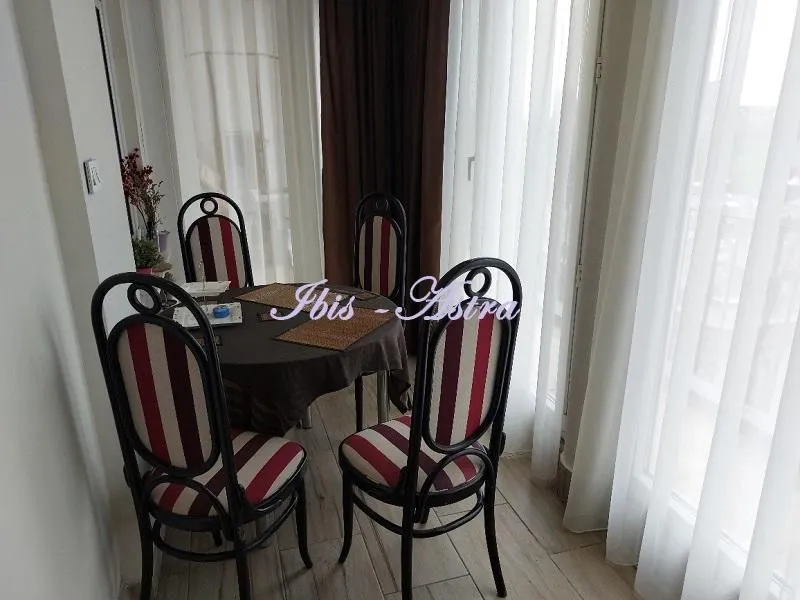 Rent, three bedroom apartment, 75m², Vračar Sve Podlokacije, Beograd