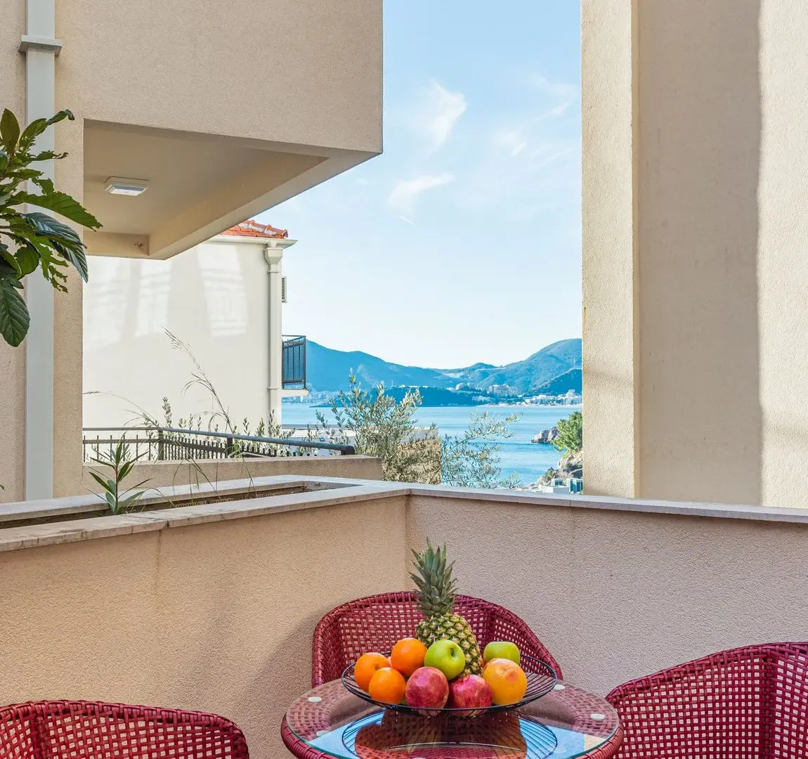 Prodaja, jednosoban stan, 87m², Pržno, Budva