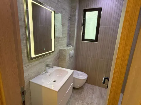 Prodaja, trosoban stan, 78m², Centar, Tivat - image 6