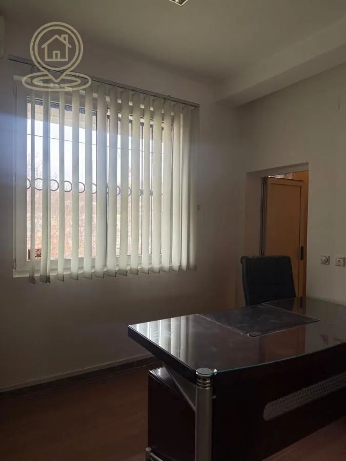 Rent, office space, 90m², Savski Venac, Beograd