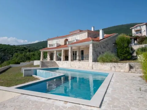 Sale, four bedroom apartment, 228m², Luštica Bay, Tivat - image 2