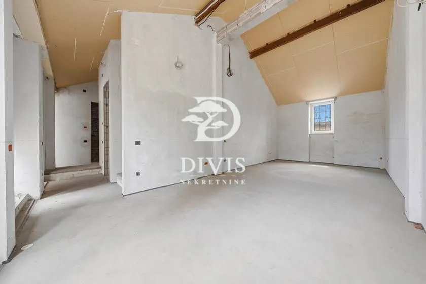 Sale, apartment, 642m², Vračar Sve Podlokacije, Beograd