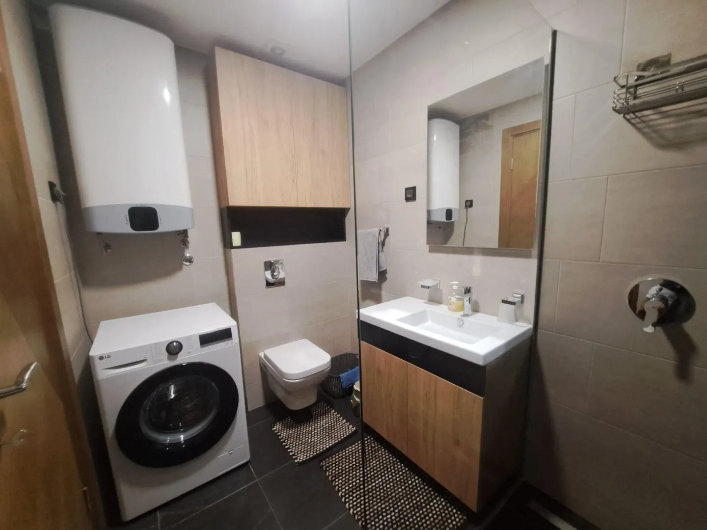 Izdavanje, jednosoban stan, 50m², Ljubović, Podgorica