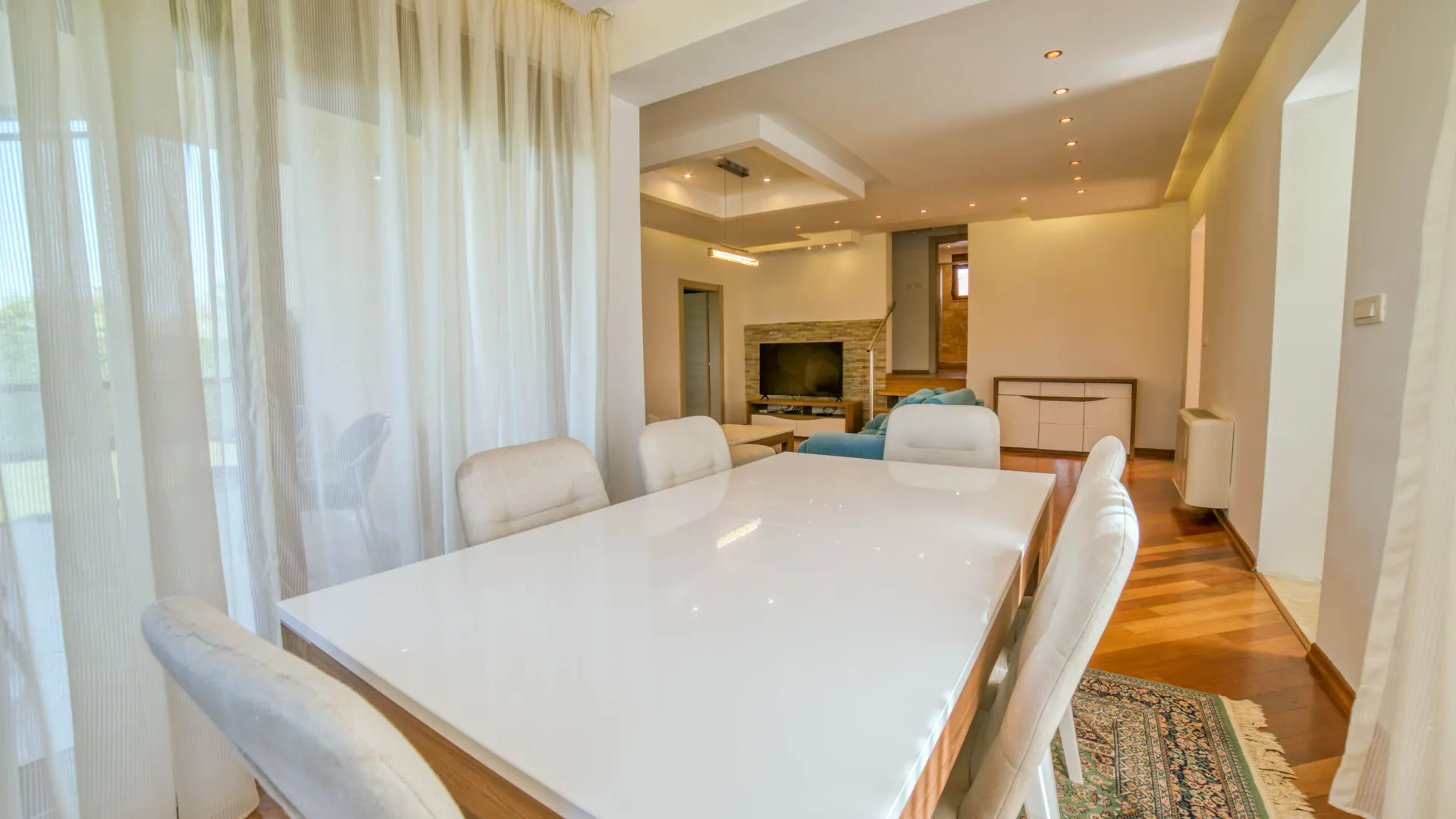 Rent, house, 170m², Zabjelo, Podgorica