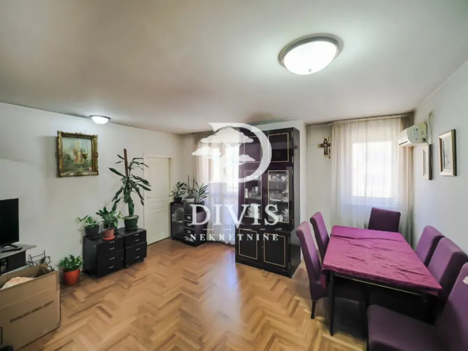 Sale, three bedroom apartment, 81m², Profesorska Kolonija, Palilula Sve Podlokacije