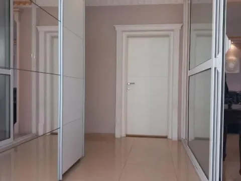 Izdavanje, trosoban stan, 130m², Gorice, Bijelo Polje - image 11