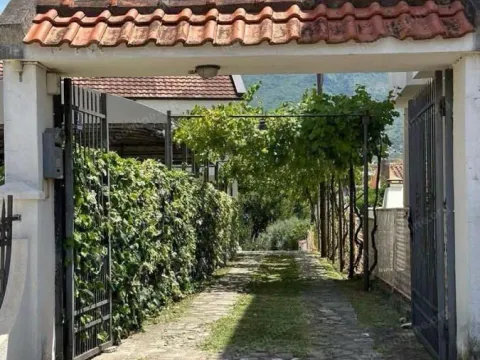 Sale, house, 250m², Bar, Crna Gora - image 11