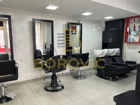 Poslovni prostor in Novi Beograd Blok 34