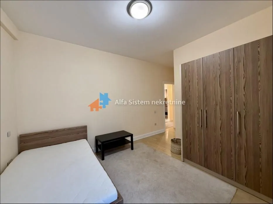 Rent, four bedroom apartment, 185m², Neimar, Vračar Sve Podlokacije