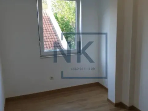 Izdavanje, trosoban stan, 90m², Vezirov Most, Podgorica - image 8