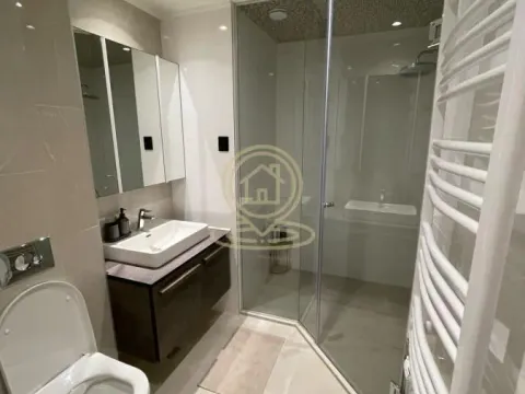 Izdavanje, trosoban stan, 80m², Savski Venac, Beograd - image 10