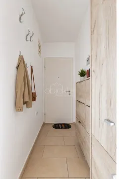 Prodaja, dvosoban stan, 51m², Tivat, Crna Gora - image 2