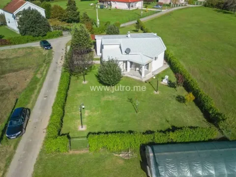 Rent, house, 200m², Gorica, Danilovgrad - image 37