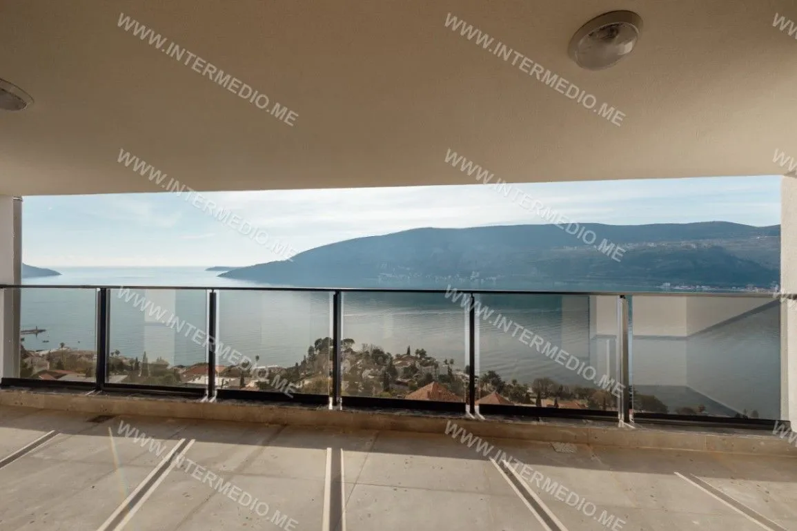 Prodaja, dvosoban stan, 87m², Topla, Herceg Novi